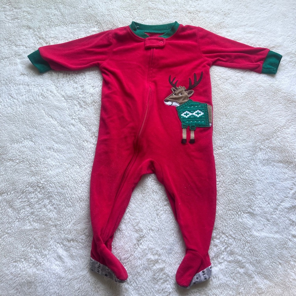 Carters Baby Size 12M Red Fleece Reindeer Footed Pajamas Sleeper GKS0927 USED